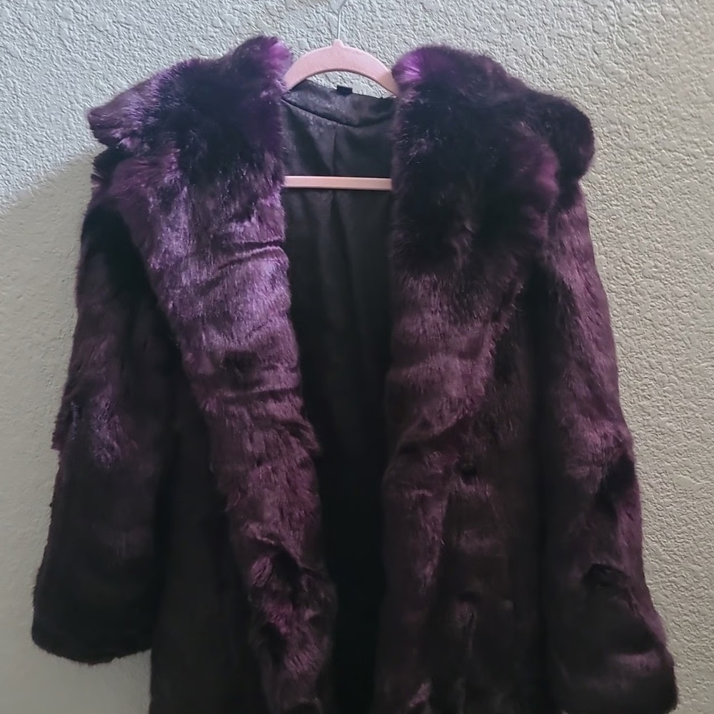 Midnight Wolf Spirit Hood - Picture 2 of 2